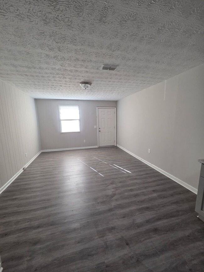 Building Photo - Duplex apartment