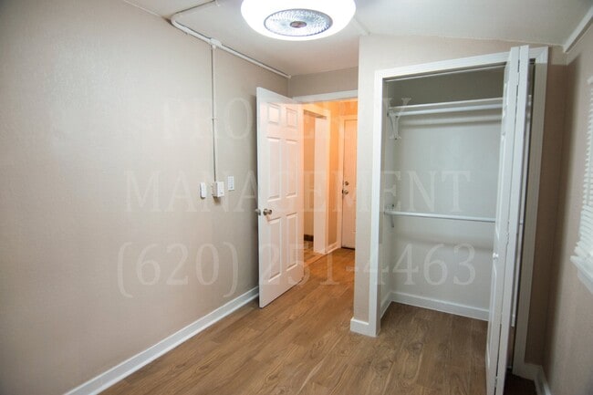 Building Photo - 3 bedroom, rental in west Coffeyville.