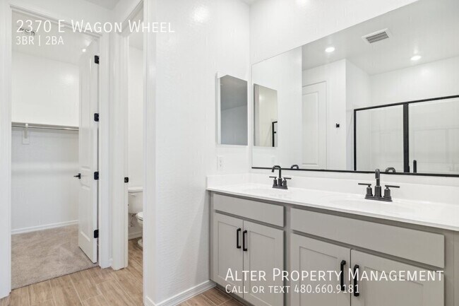 Building Photo - 2370 Wagon Wheel Ln