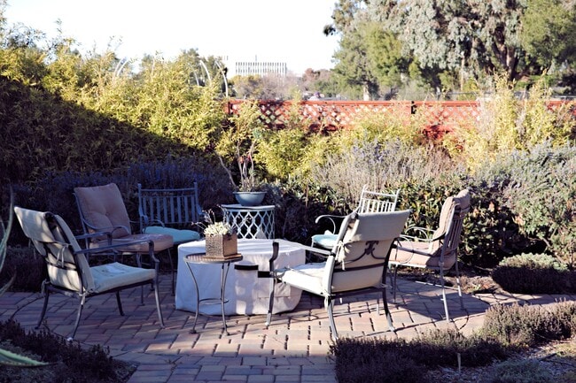 Building Photo - 1215 Altamead Dr