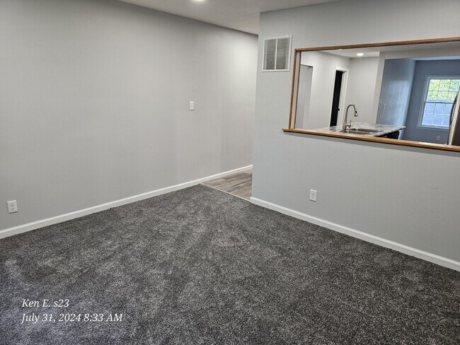 Building Photo - 26154 Rogers Rd