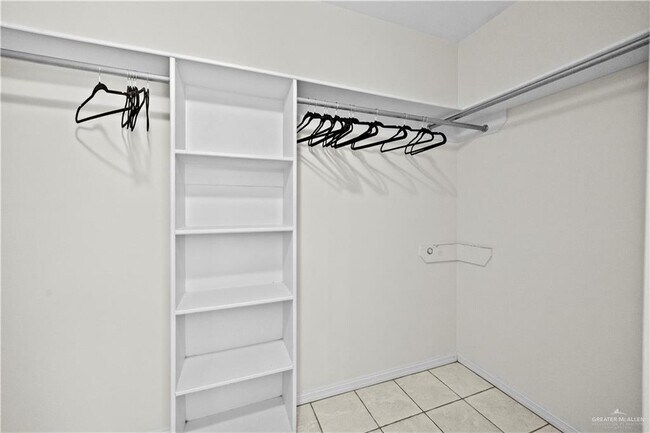 Building Photo - 23 E Champion St