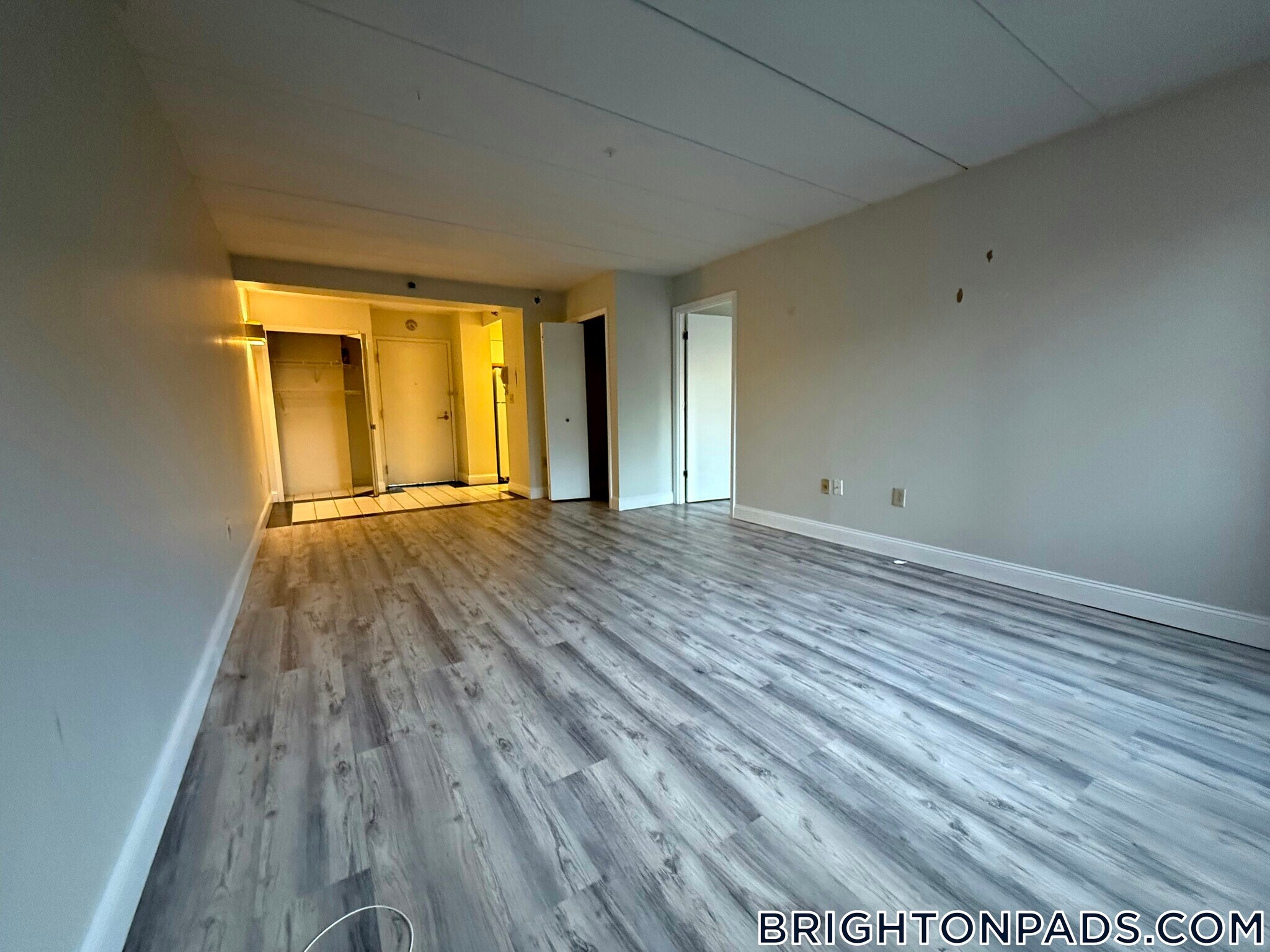 Building Photo - 1933 Commonwealth Ave