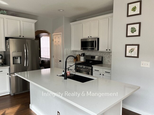 Building Photo - 17754 E Sundew St