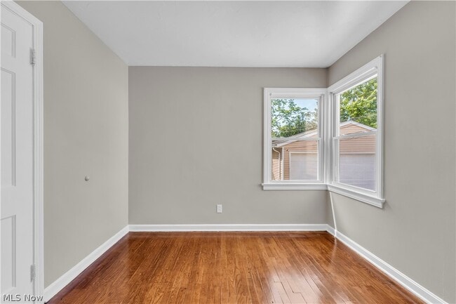 Building Photo - 21106 Gardenview Dr