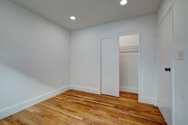 Building Photo - 43 Cottage St