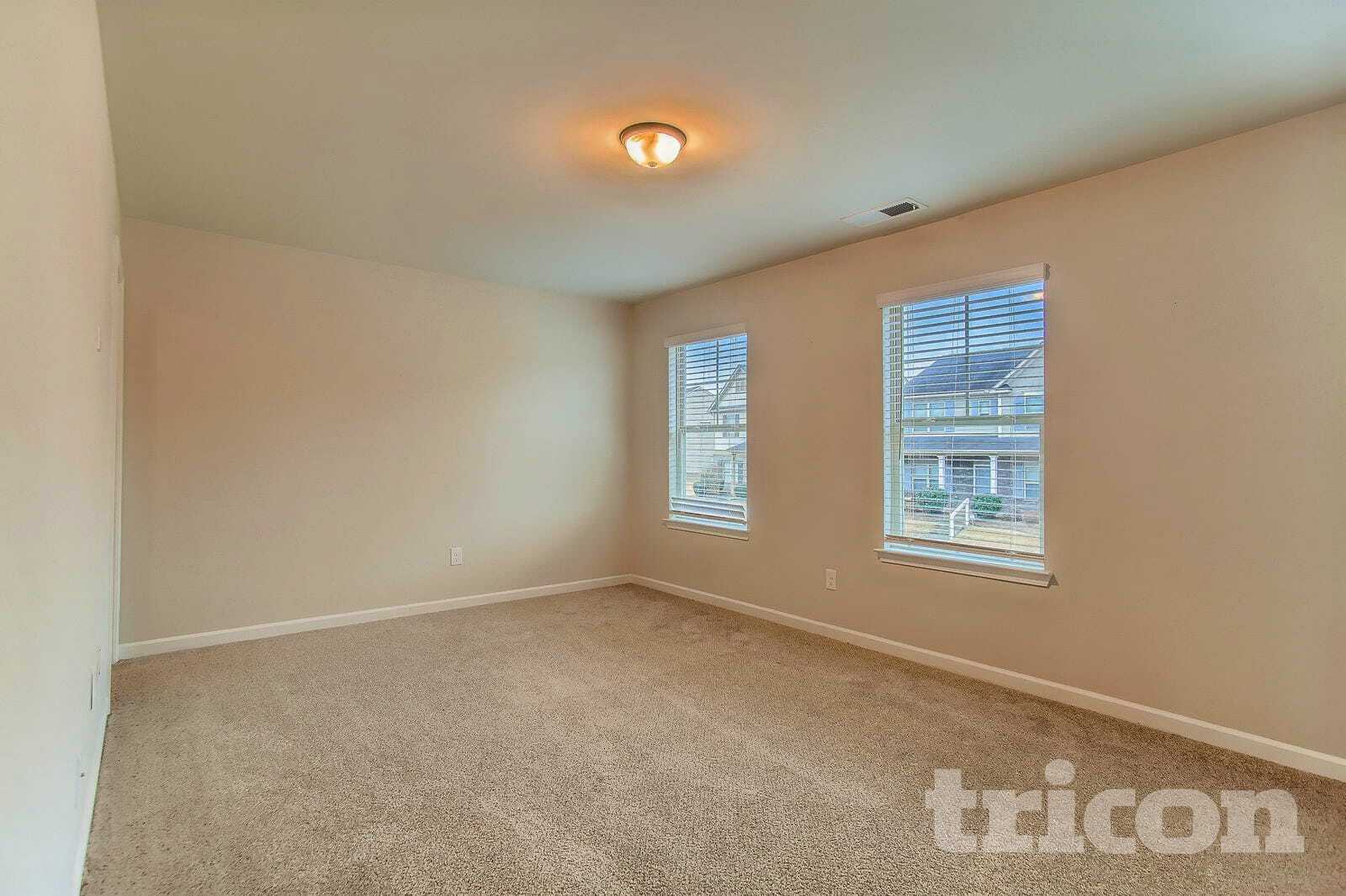 Building Photo - 169 Magnaview Dr