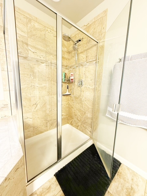 Building Photo - 298 NE Tronson Cir