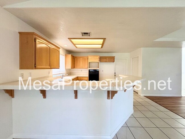 Building Photo - 17928 Sunburst Rd