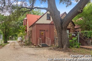 Building Photo - 1618 W Kings Hwy