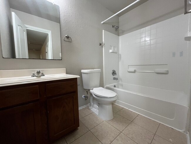 Building Photo - 21335 Finbury Oaks Ln
