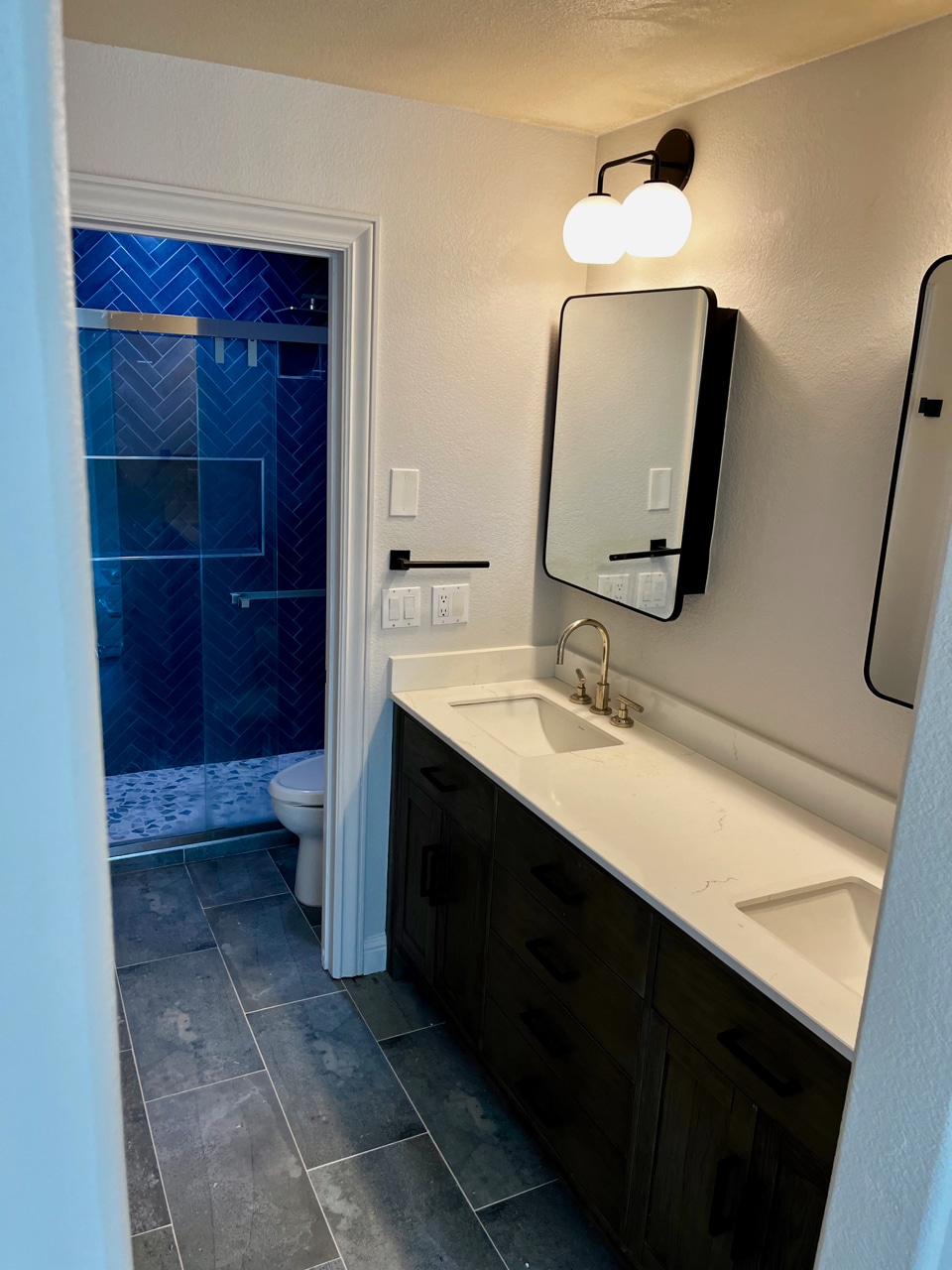 Bathroom - 2016 Pacific Ave