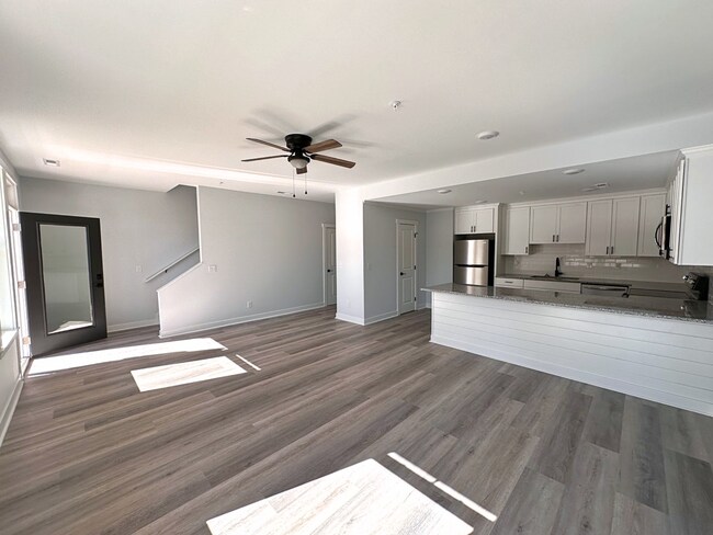 Building Photo - 1426 Navaho Trail