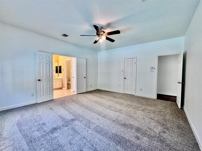 Building Photo - 2123 Hollow Reef Cir