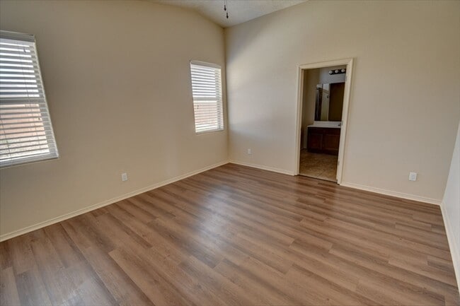 Building Photo - 1820 Camino Rustica SW