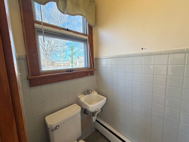 Building Photo - Mitchell College Historic District - 3BR / 4BA