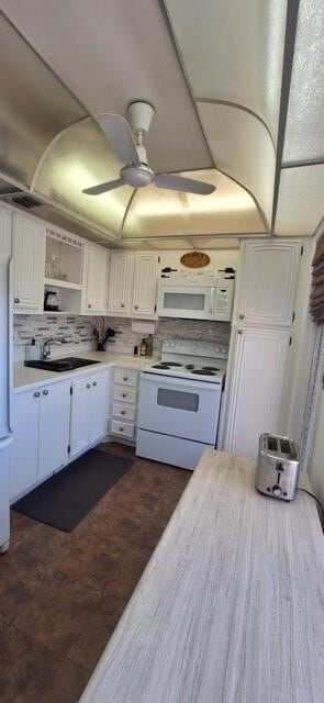 Building Photo - 2661 S Course Dr