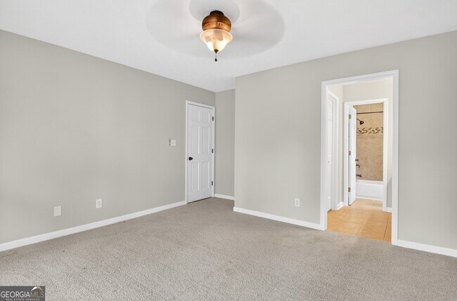 Building Photo - 104 Timber Walk