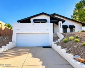 Building Photo - 15849 E Palomino Blvd