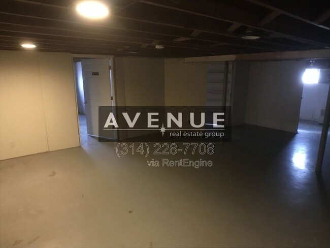 Building Photo - 720 Preakness Ln