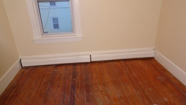 Building Photo - 911 Pine St