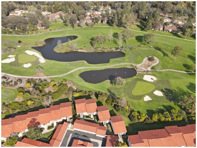 Building Photo - GORGEOUS VIEW CONDO ON THE GOLF COURSE!!!