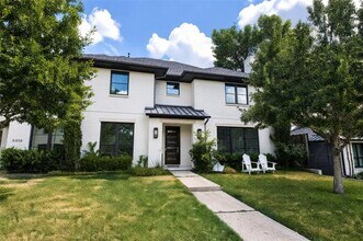 Building Photo - 6614 Del Norte Ln