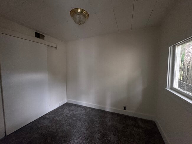 Building Photo - 837 S Belmont Ave