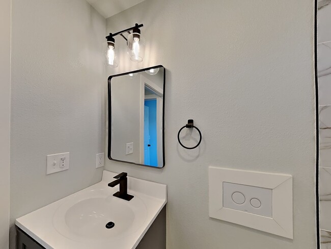 Building Photo - Brand New 4/2 Home in Iveywood Available Now!