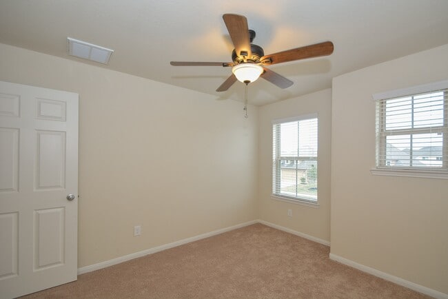 Building Photo - 20215 Stonebridge Terrace Dr