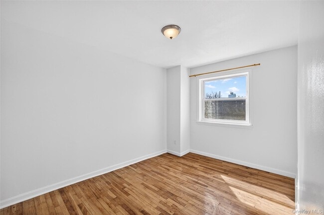 Building Photo - 2112 Lacombe Ave