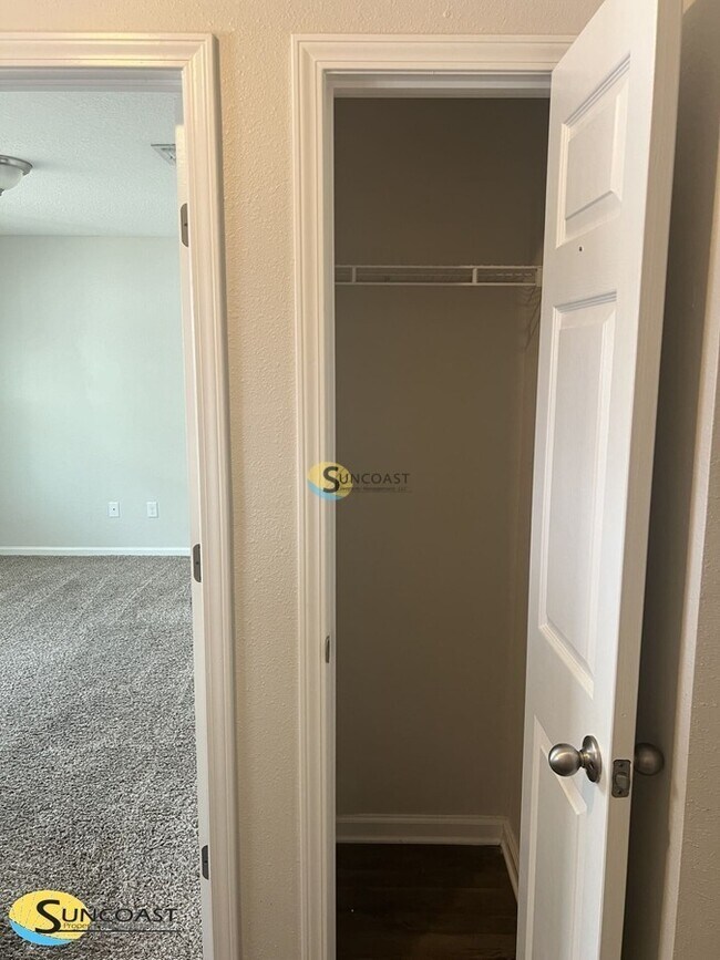 Building Photo - 8777 Kaye Ln