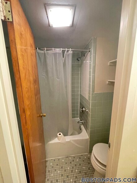 Building Photo - 1110 Commonwealth Ave