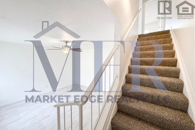 Building Photo - 2Bed/1.5Bath Townhome at Glendale/43rd Ave! Ready for Immediate Move-In!