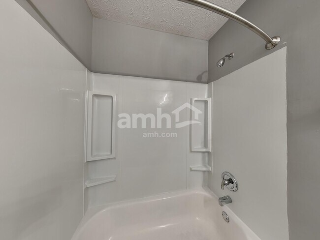 Building Photo - 16765 Yeoman Way