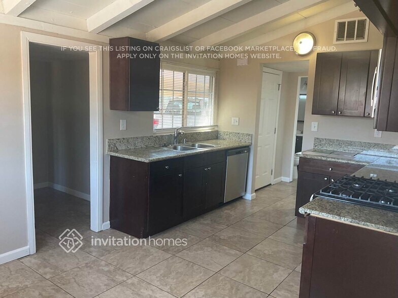 Building Photo - 6452 Geyser Ave