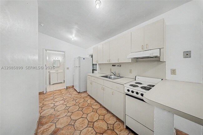 Building Photo - 15365 SW 206th Ave