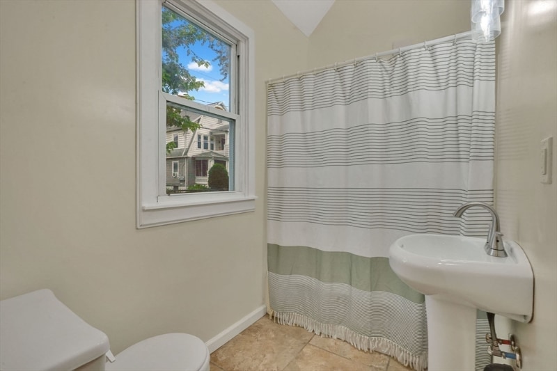 Building Photo - 140 Wait St