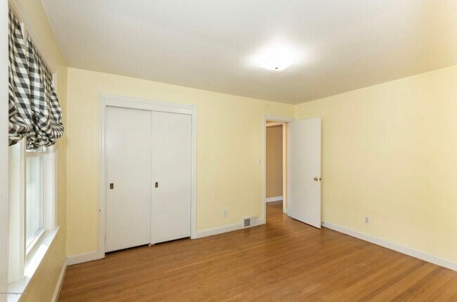 Building Photo - 3213 Bon Air Ave