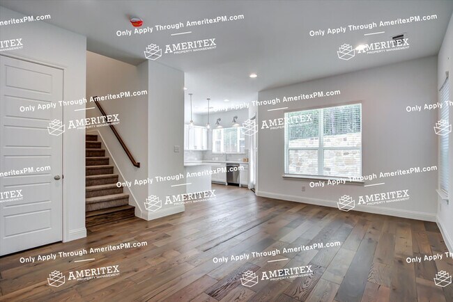 Building Photo - 6348 Oakbend Cir