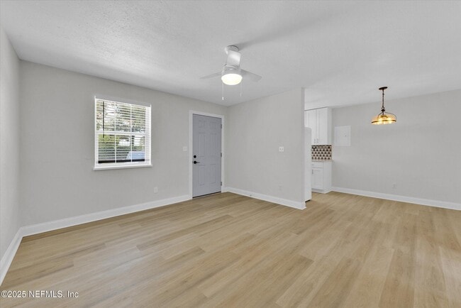 Building Photo - 1411 Palm Ave