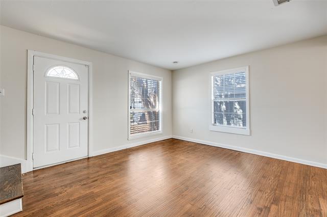 Building Photo - 306 N Montreal Ave