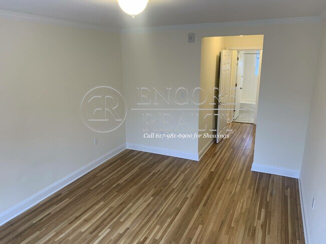 Building Photo - 86 St Paul St