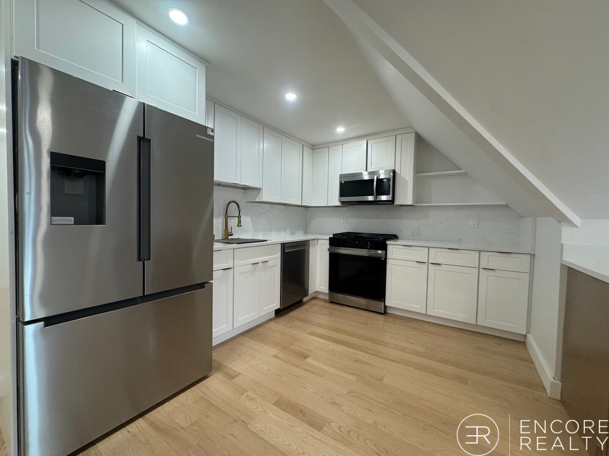 Building Photo - 12 Sewall Ave