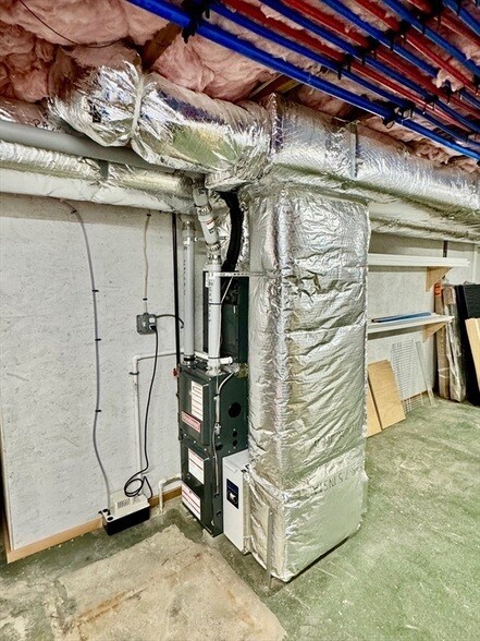 Building Photo - 40 Judy Ln