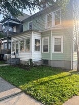 Building Photo - 82 N Hamilton St
