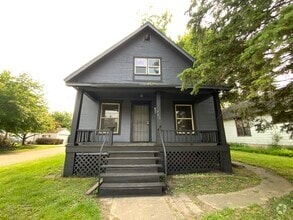 Building Photo - 909 N Griffin St