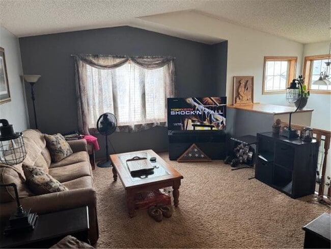 Building Photo - 300 21st Ave SW