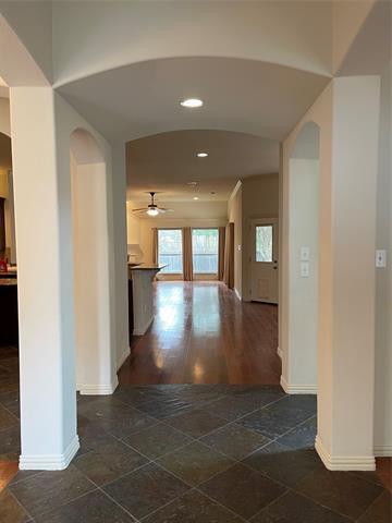 Building Photo - 5412 Bentrose Dr