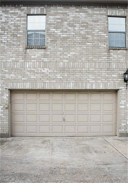 Building Photo - 3098 Holly Hall St